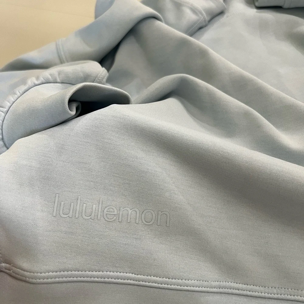 Lululemon - Picture 7 of 9